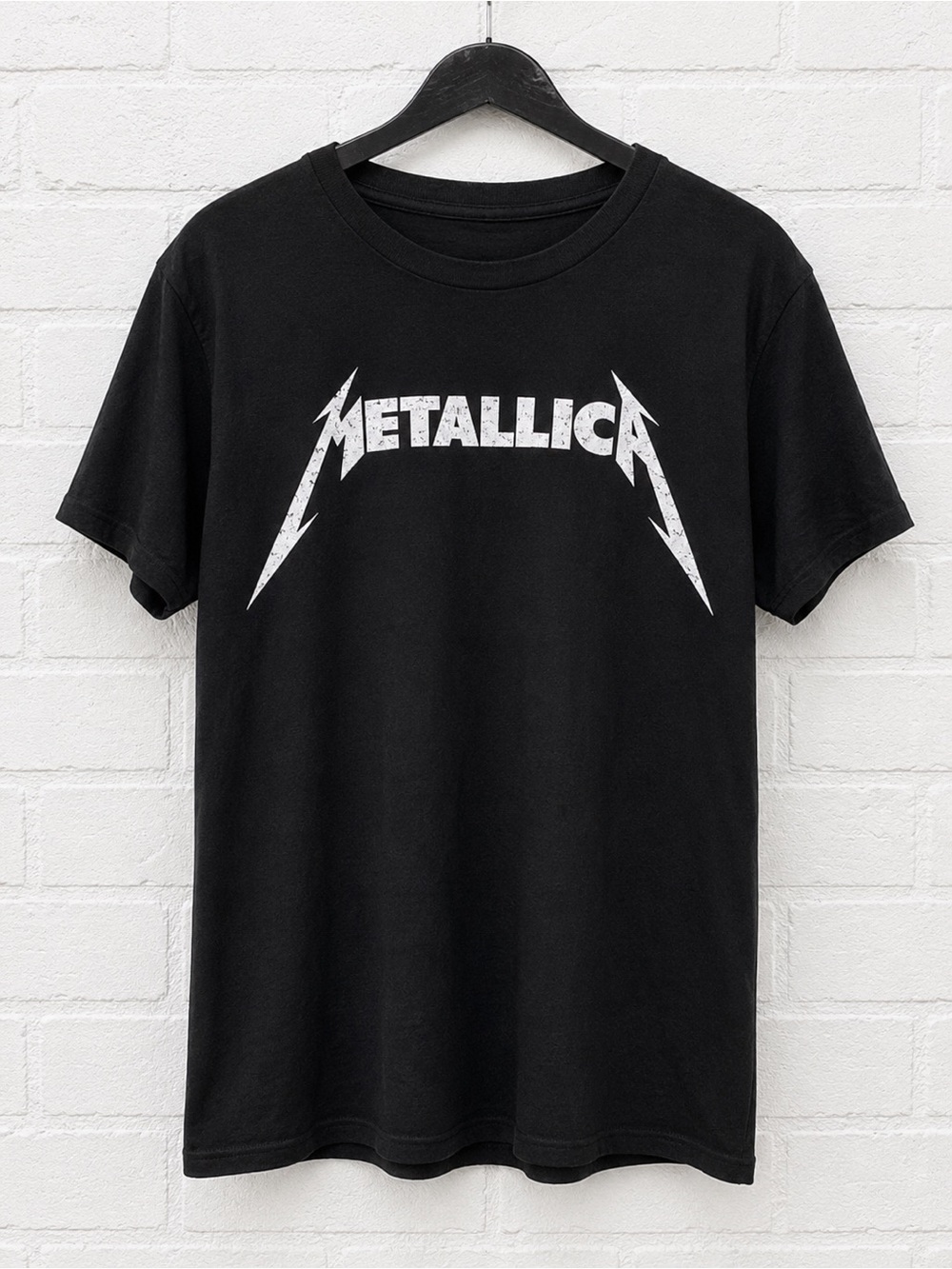 Metallica Black Logo Band Tee Mens M Heavy Metal Thrash Rock T Shirt Grunge - Picture 2 of 5